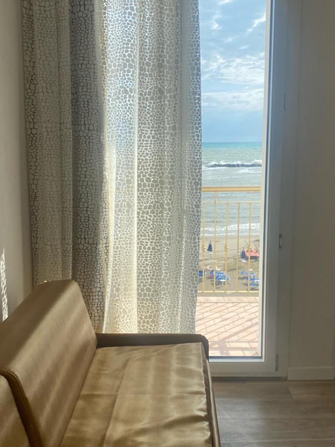 Miami Hotel